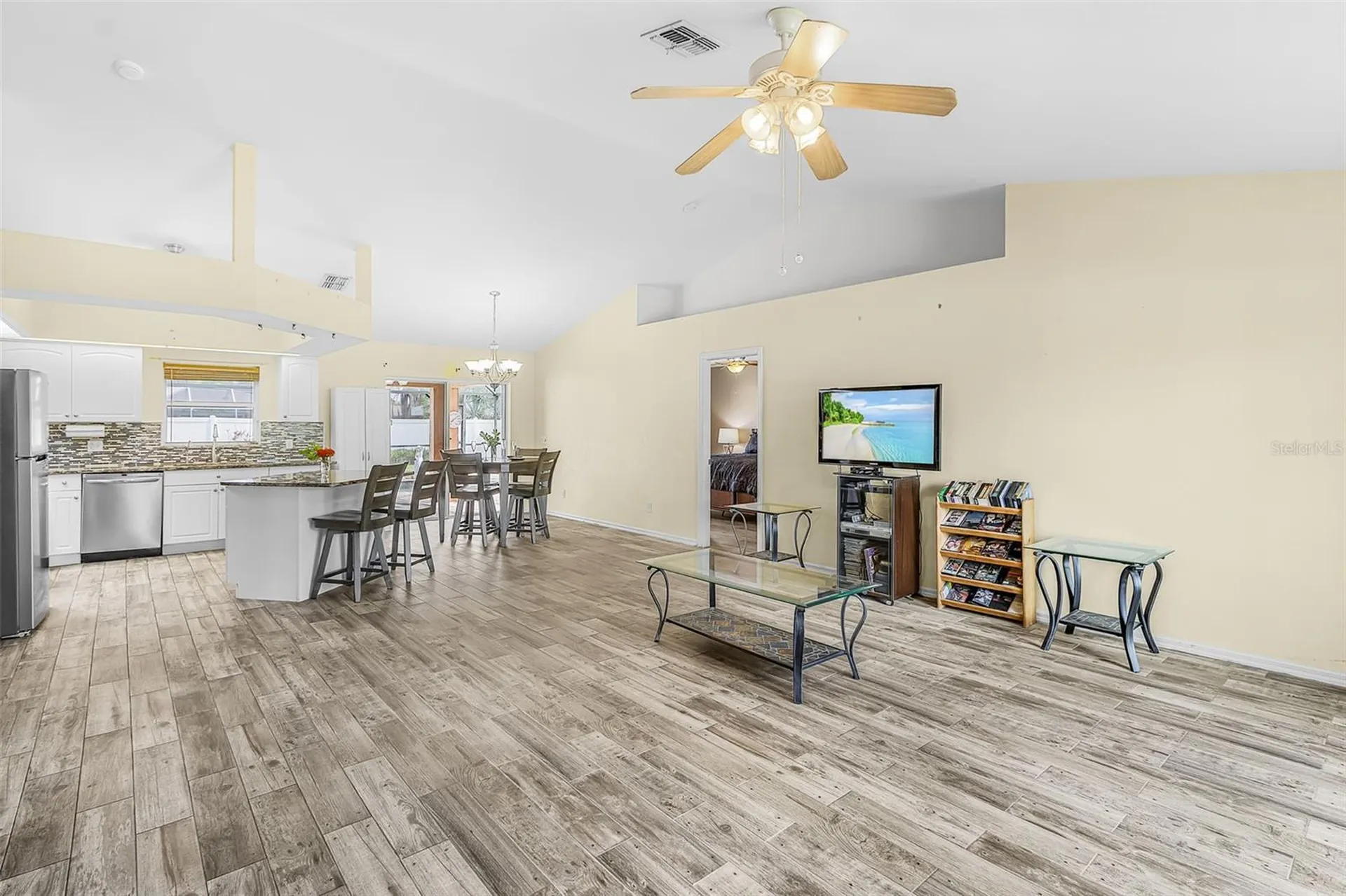 1215 SE 27th Street Cape Coral FL 33904