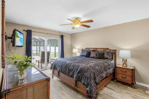 1215 SE 27th Street Cape Coral FL 33904