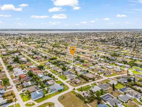 1215 SE 27th Street Cape Coral FL 33904