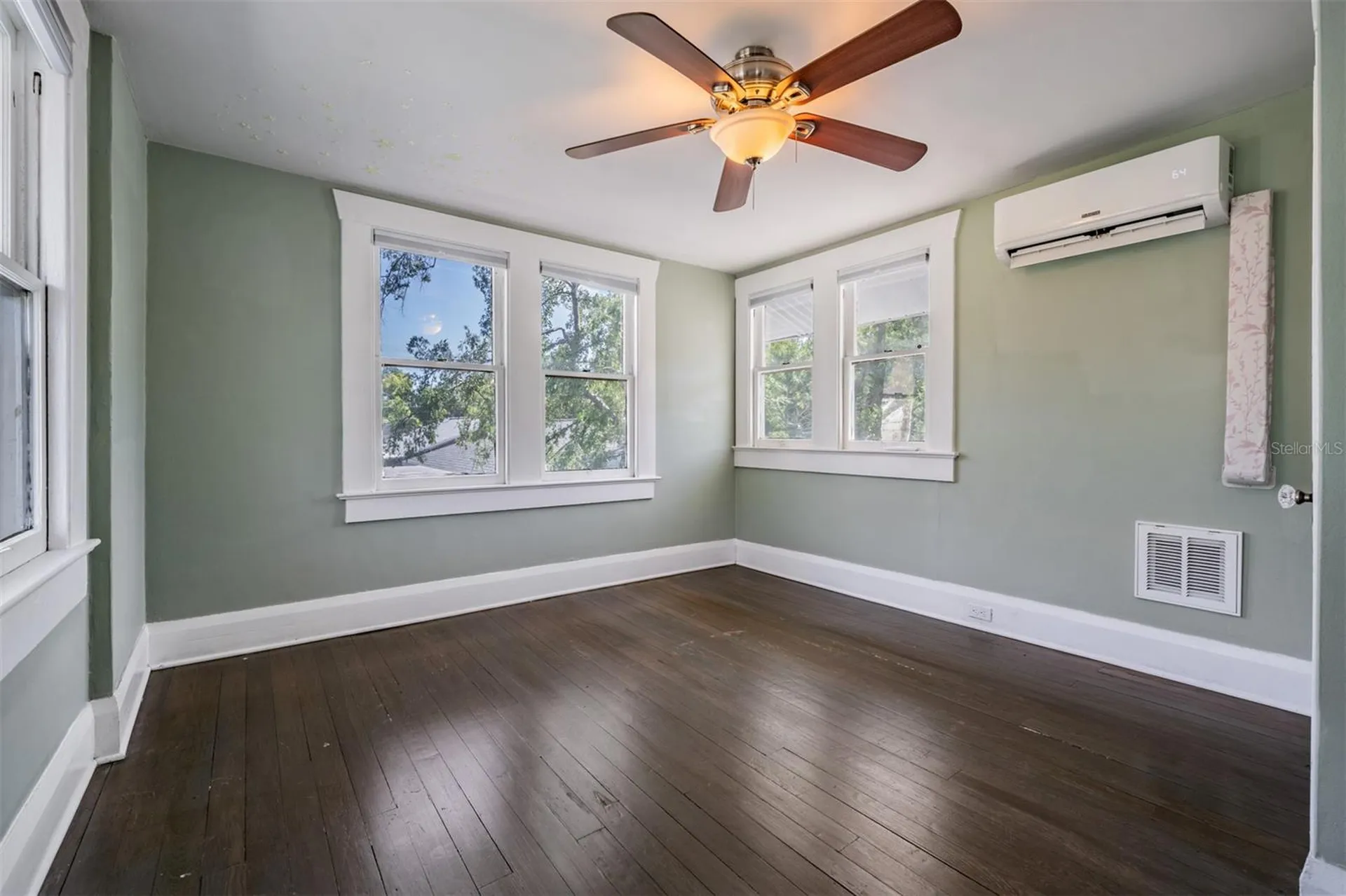 4109 N Seminole Avenue Tampa FL 33603