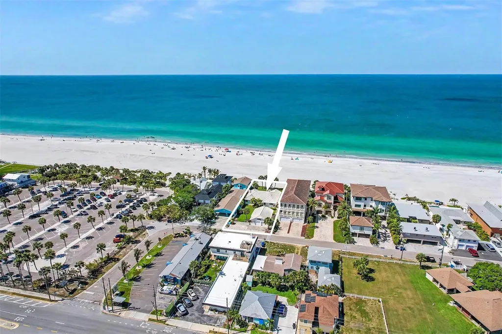 18206 Sunset Boulevard Redington Shores FL 33708