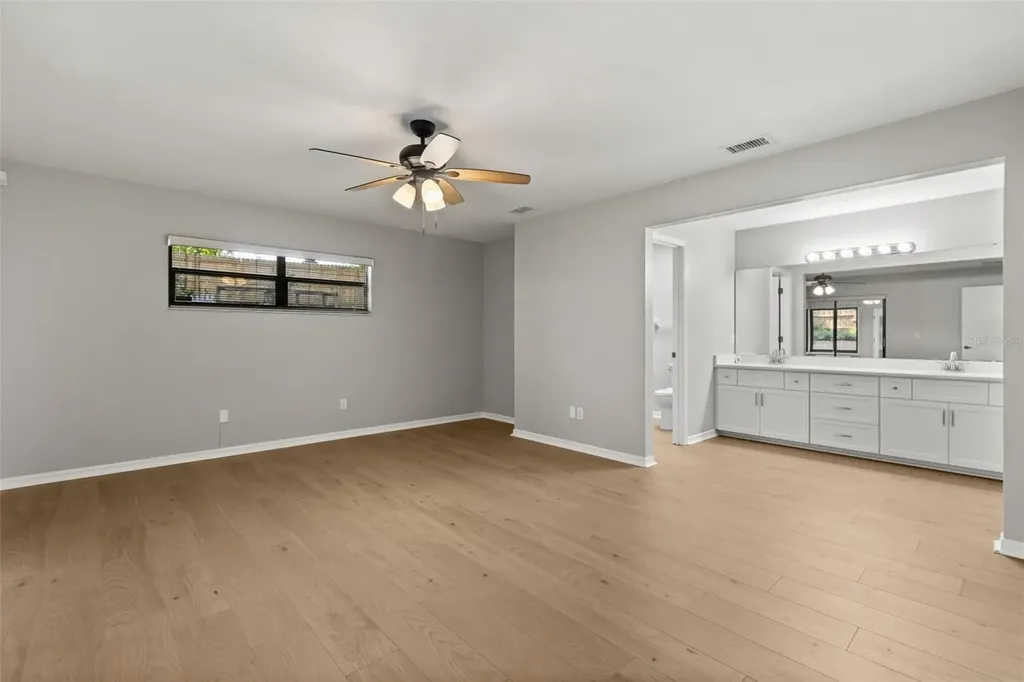 925 Red Dandy Drive Orlando FL 32818