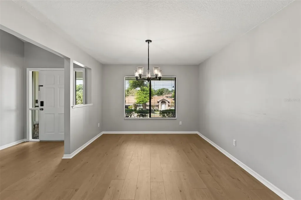 925 Red Dandy Drive Orlando FL 32818