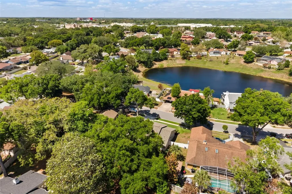 925 Red Dandy Drive Orlando FL 32818