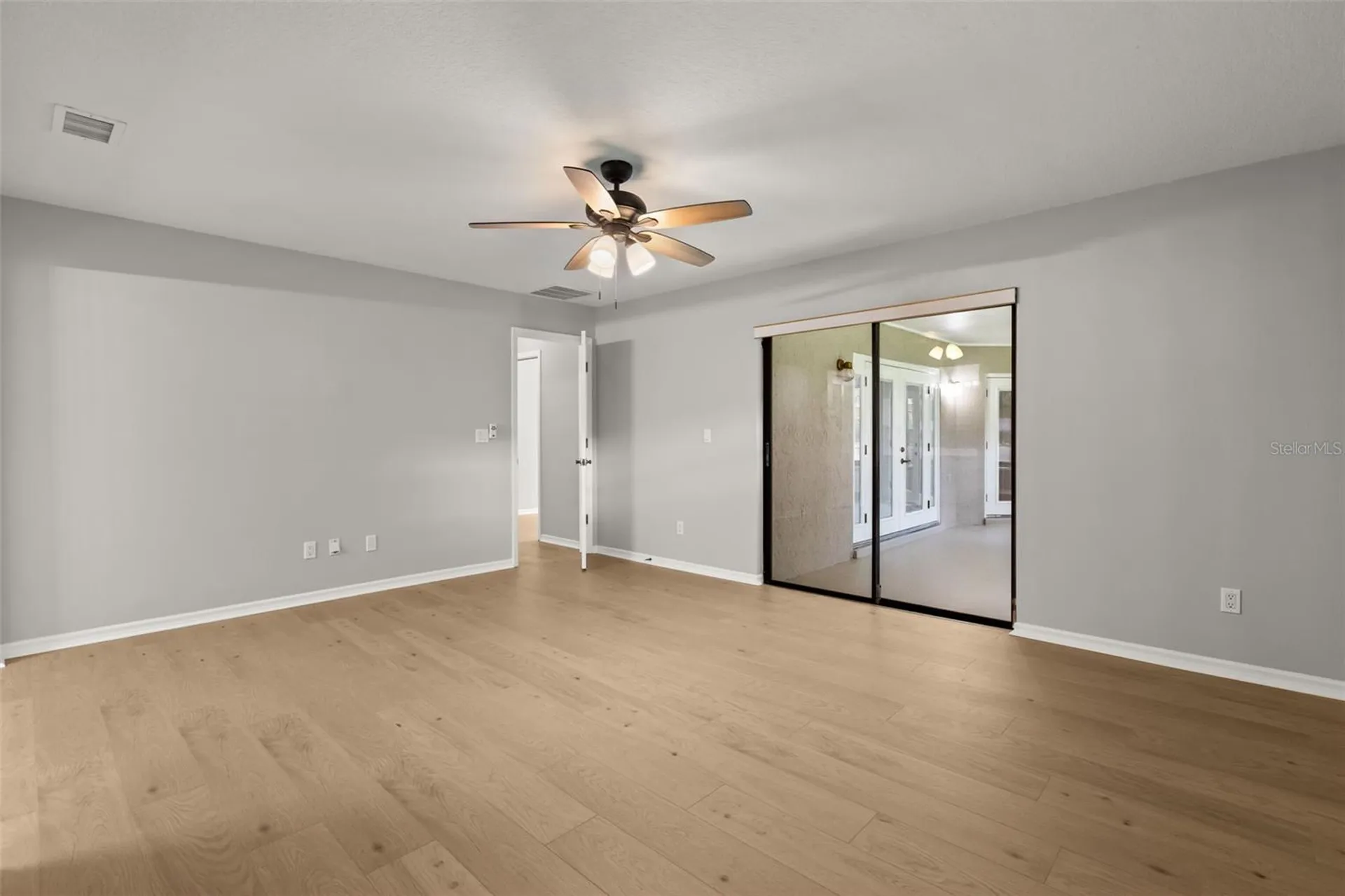 925 Red Dandy Drive Orlando FL 32818