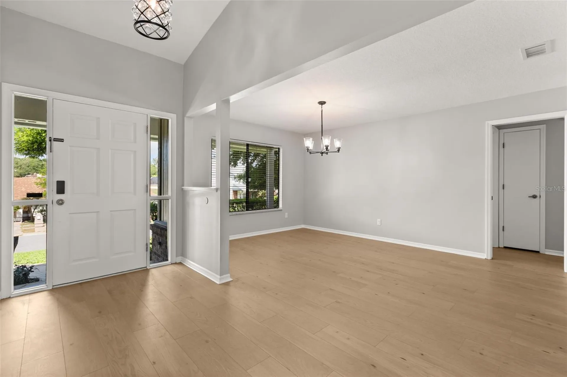 925 Red Dandy Drive Orlando FL 32818