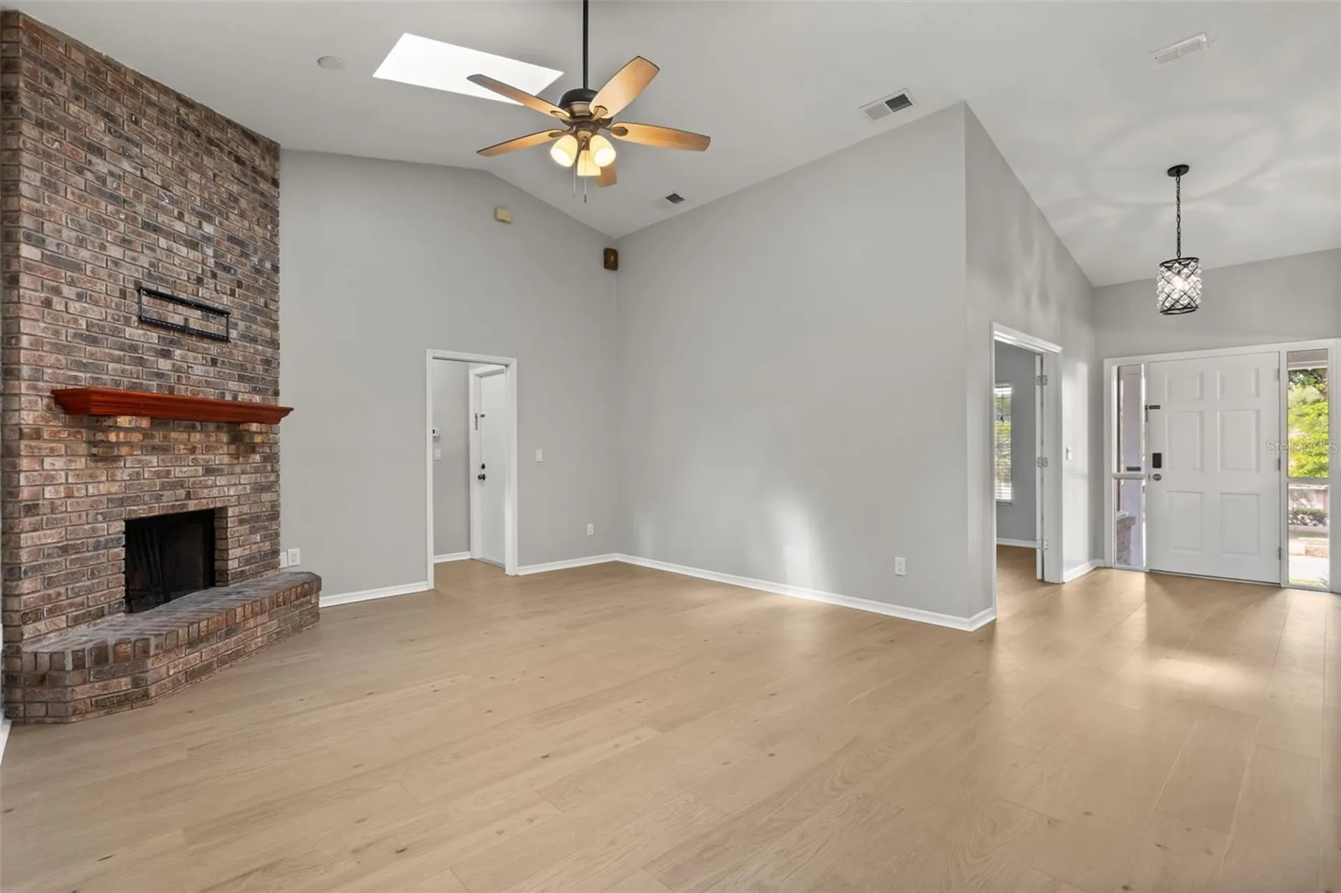 925 Red Dandy Drive Orlando FL 32818
