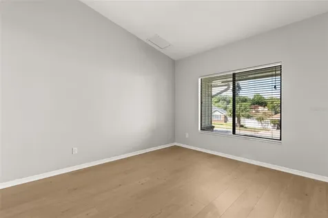 925 Red Dandy Drive Orlando FL 32818