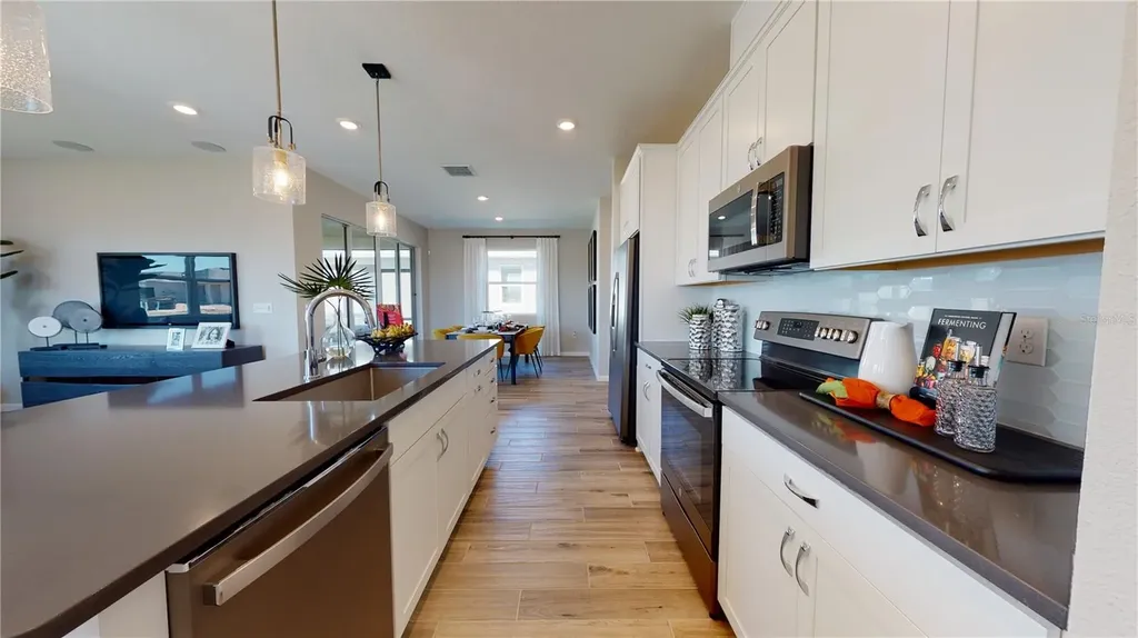 5139 Spring Maiden Circle Apollo Beach FL 33572