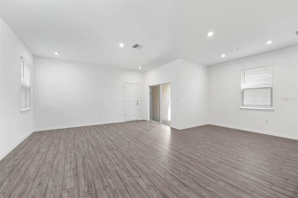 4678 Inner World Lane Wesley Chapel FL 33543