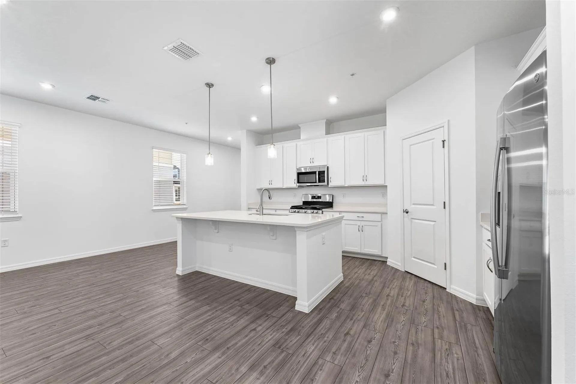4678 Inner World Lane Wesley Chapel FL 33543