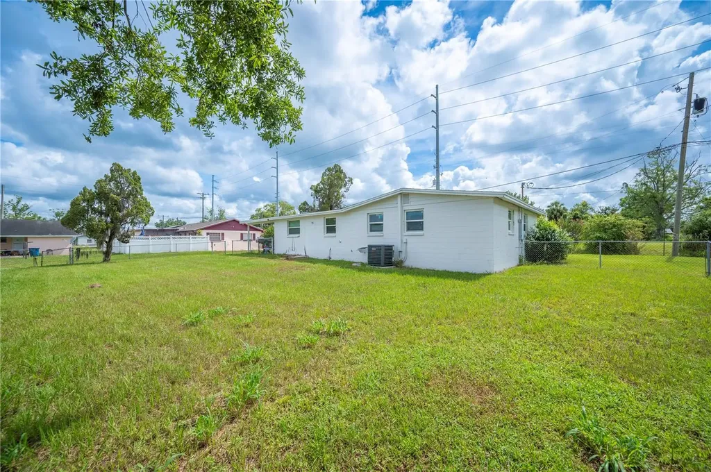 311 SW 3rd Avenue Mulberry FL 33860