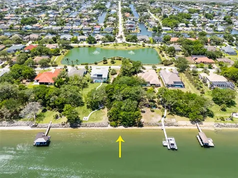 66 Old Oak Drive S Palm Coast FL 32137