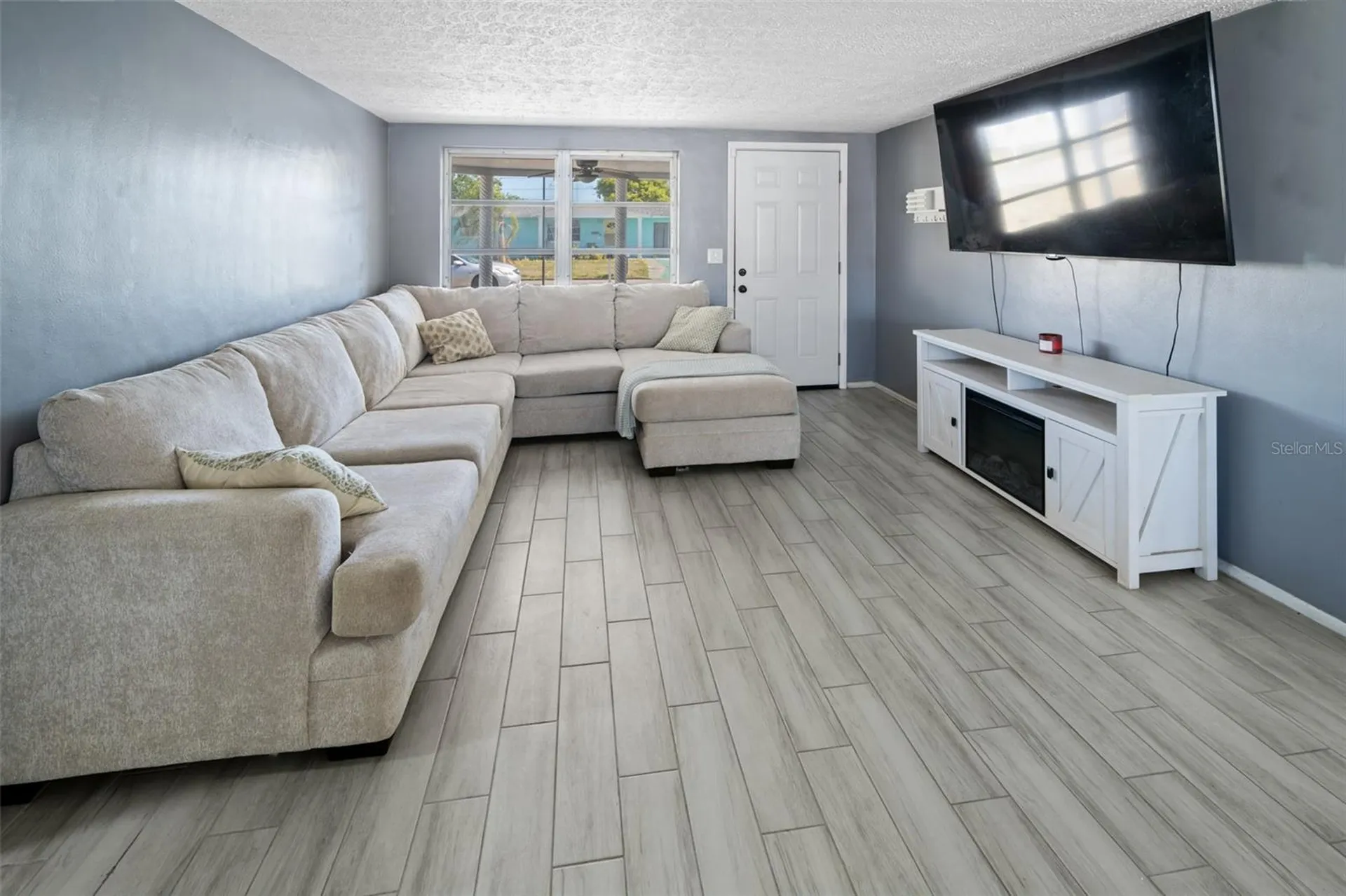 3811 Cedarwood Drive Holiday FL 34691