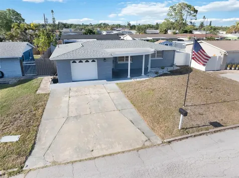 3811 Cedarwood Drive Holiday FL 34691