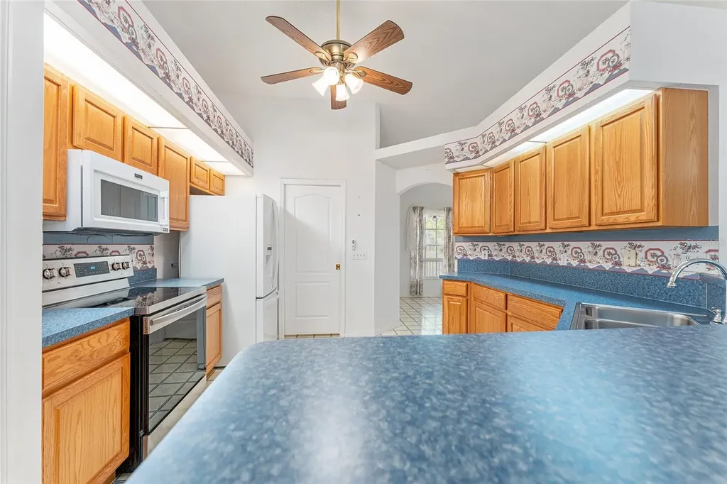 8212 N Zaval Avenue Dunnellon FL 34433
