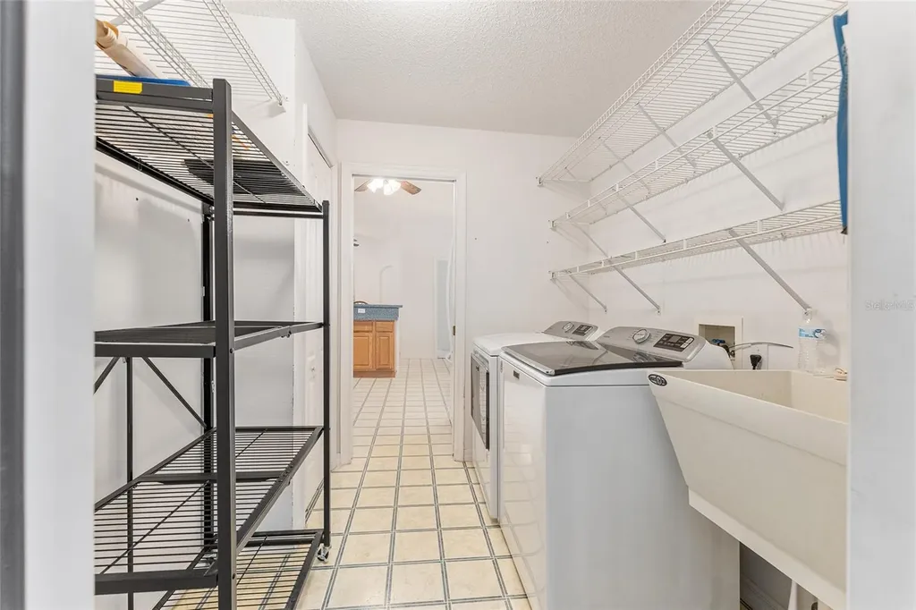 8212 N Zaval Avenue Dunnellon FL 34433