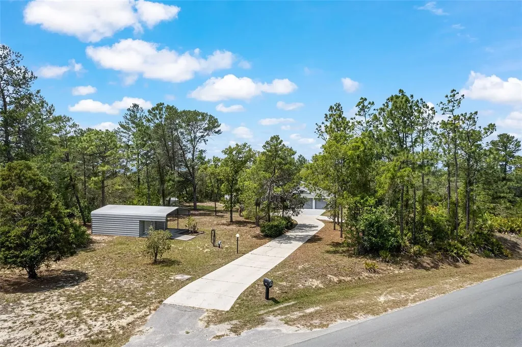 8212 N Zaval Avenue Dunnellon FL 34433