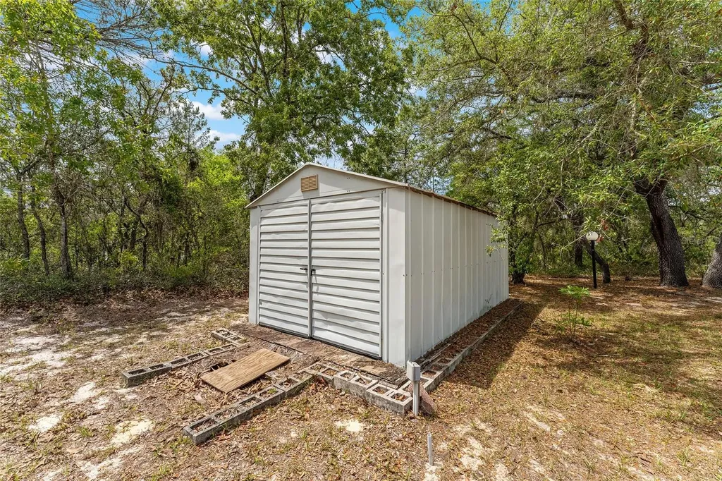 8212 N Zaval Avenue Dunnellon FL 34433