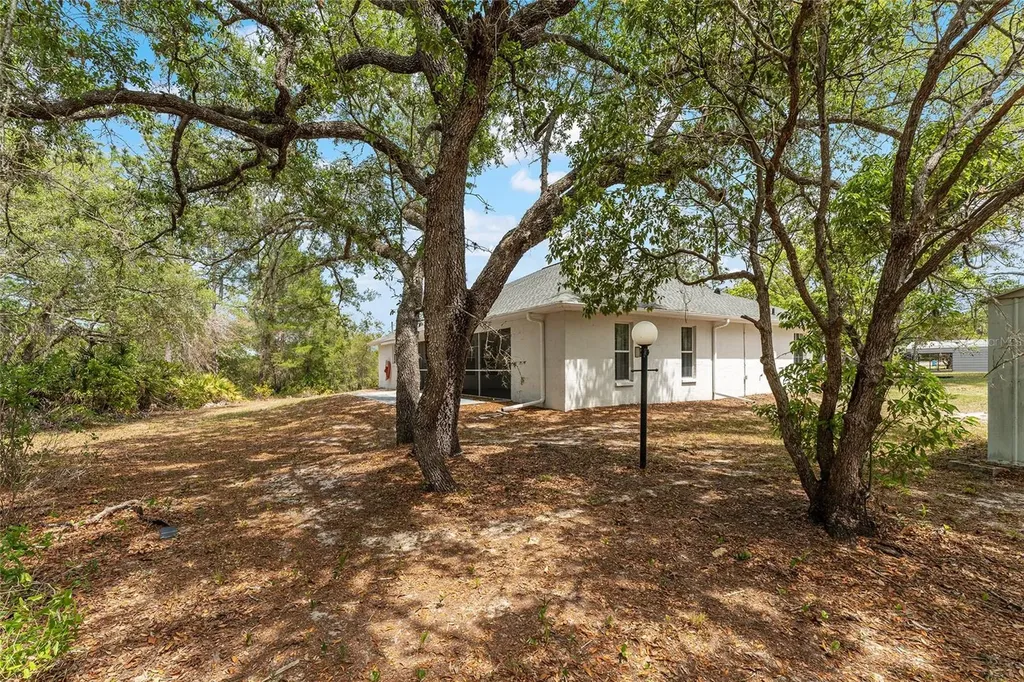 8212 N Zaval Avenue Dunnellon FL 34433
