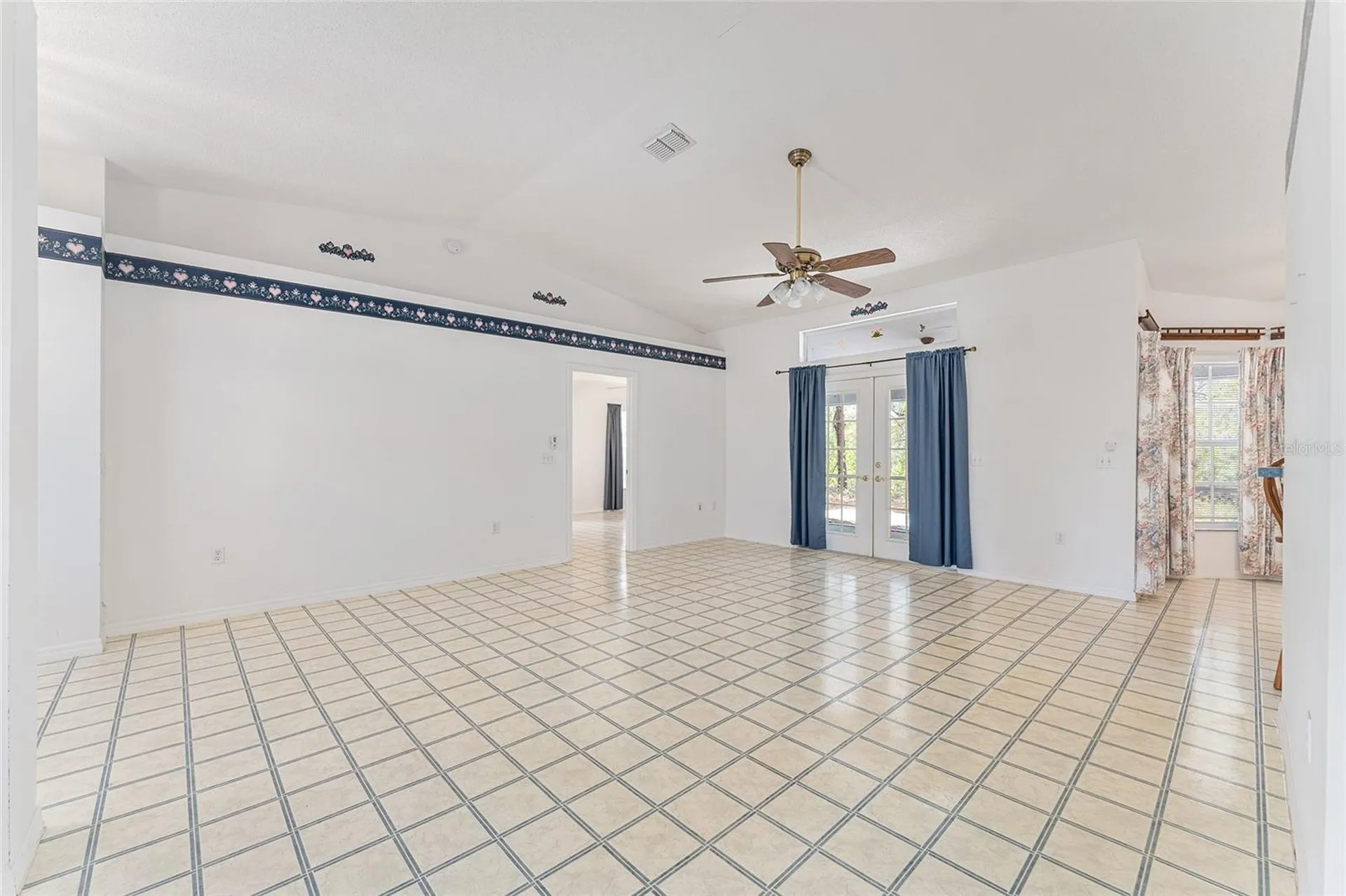 8212 N Zaval Avenue Dunnellon FL 34433