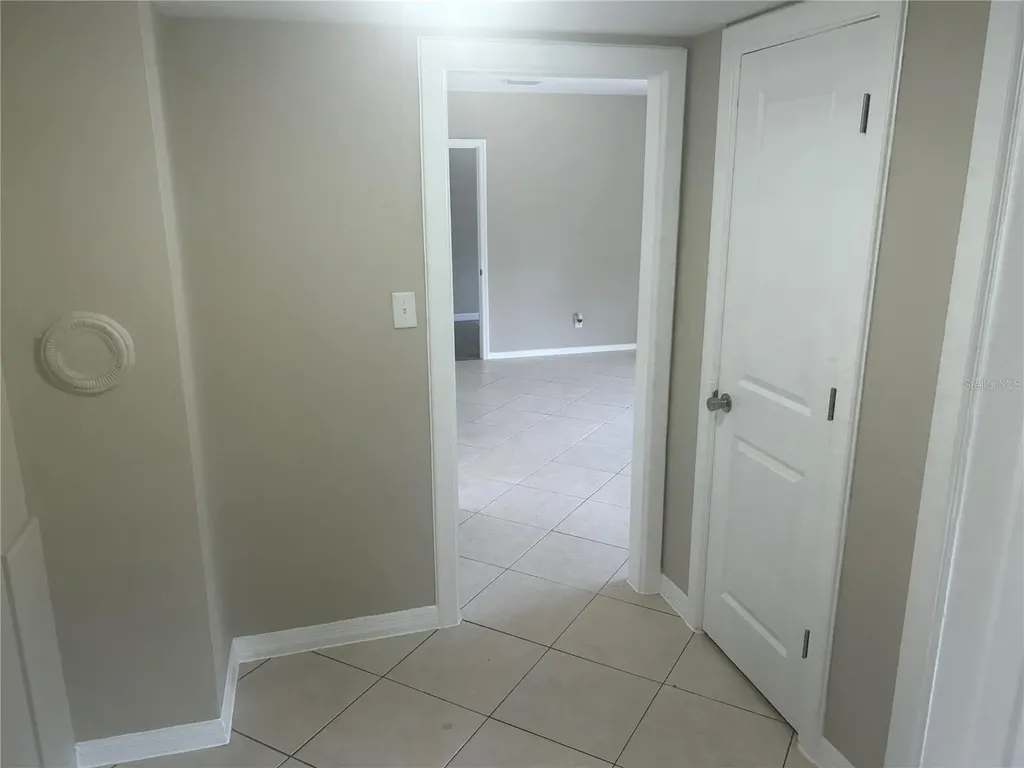 238 S Marydell Avenue Deland FL 32720