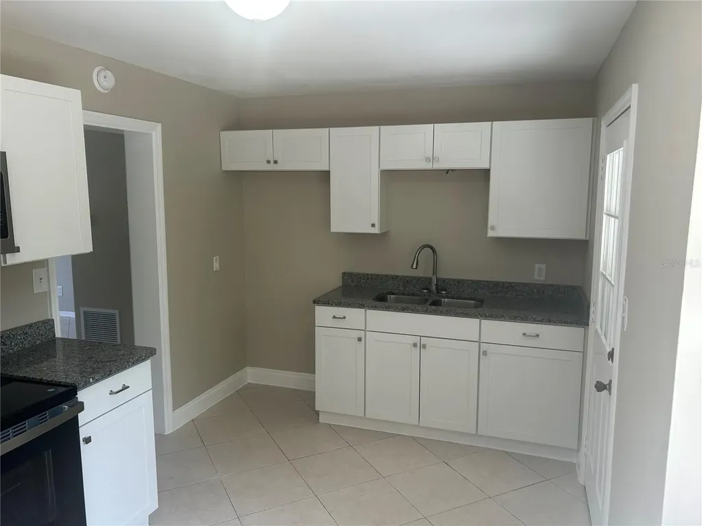238 S Marydell Avenue Deland FL 32720
