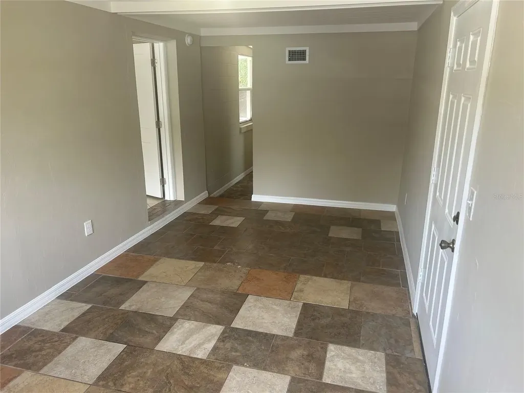 238 S Marydell Avenue Deland FL 32720