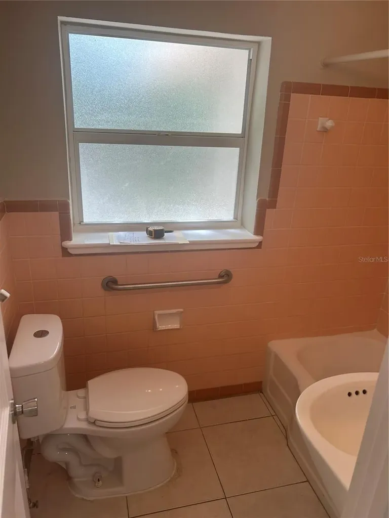 238 S Marydell Avenue Deland FL 32720