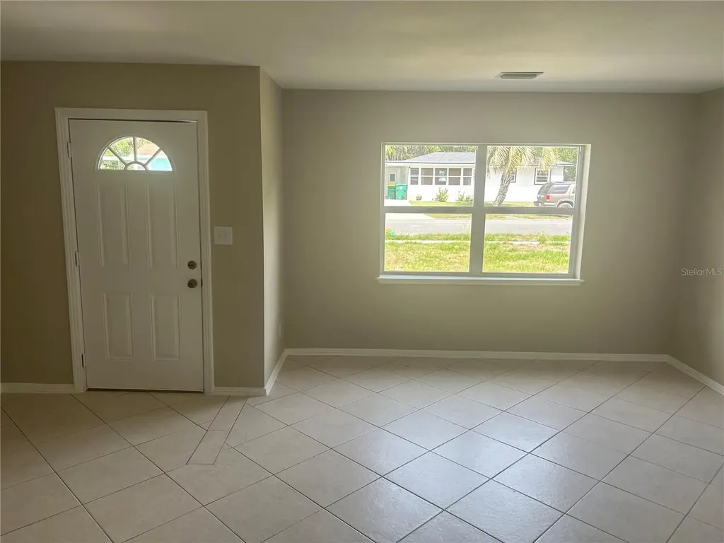 238 S Marydell Avenue Deland FL 32720