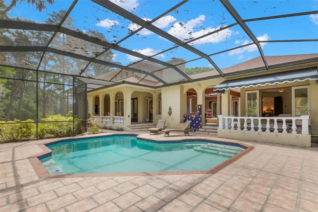 19229 Blount Road Lutz FL 33558
