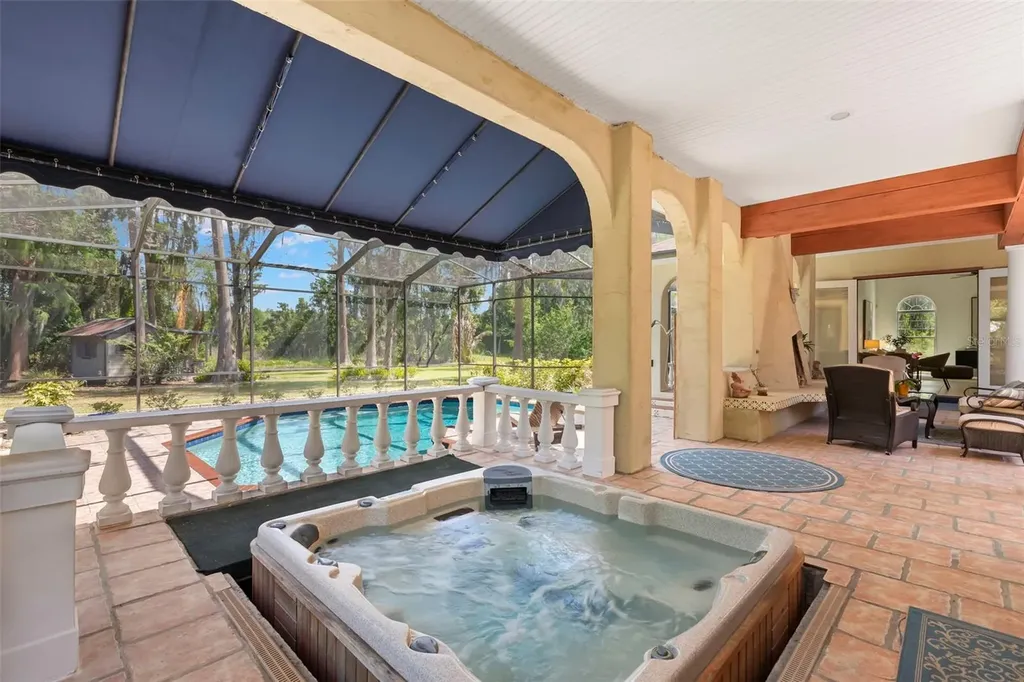 19229 Blount Road Lutz FL 33558
