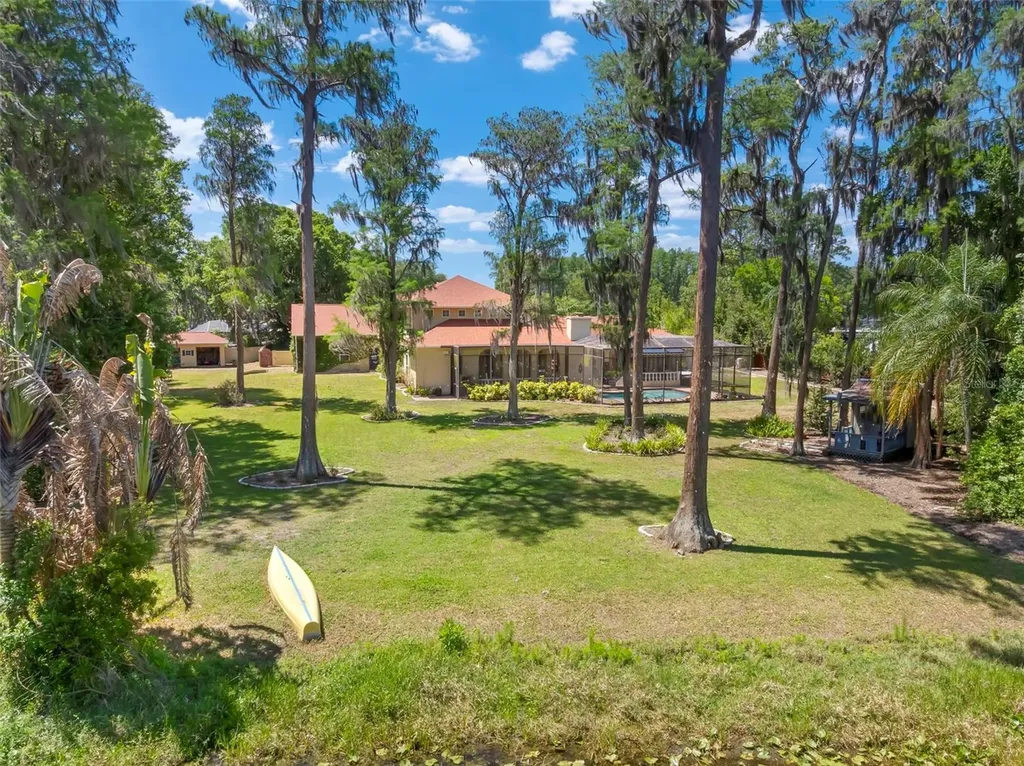 19229 Blount Road Lutz FL 33558