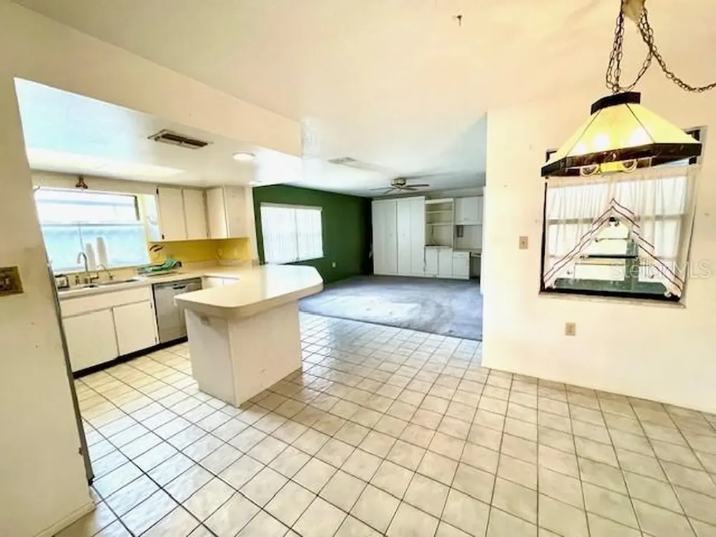 1202 Mandarin Drive Holiday FL 34691