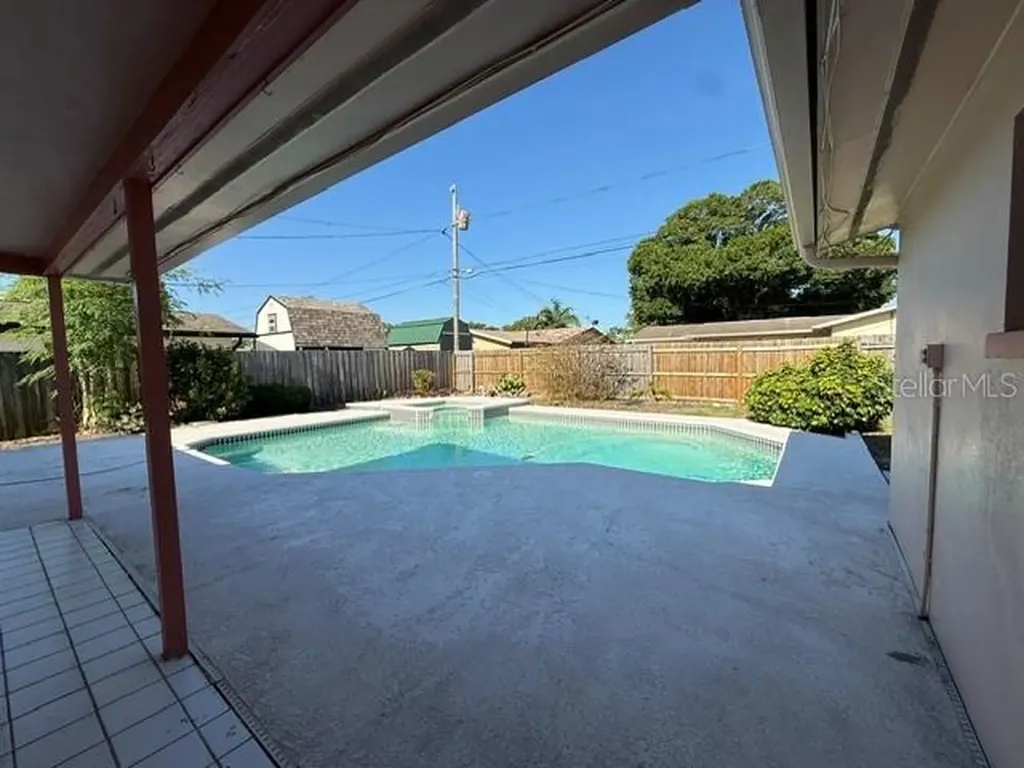 1884 Yale Drive Clearwater FL 33765