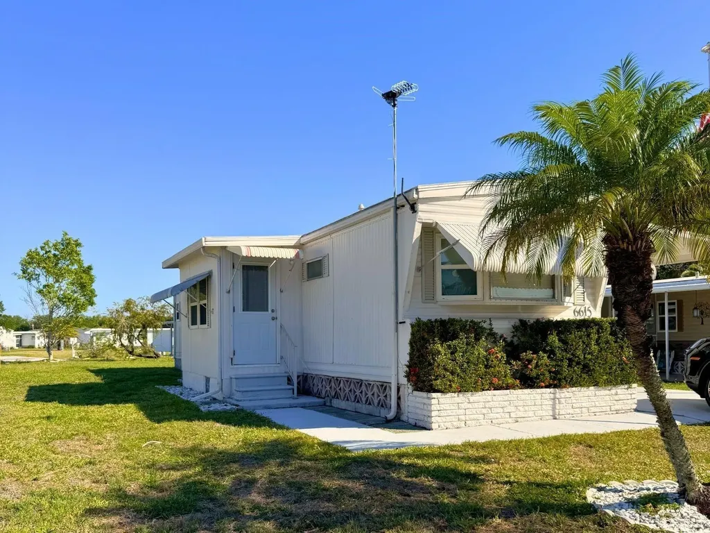 6615 Hauli Court North Port FL 34287