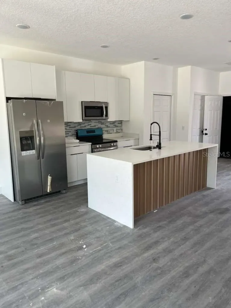 2223 Lemon Drive Lake Wales FL 33898