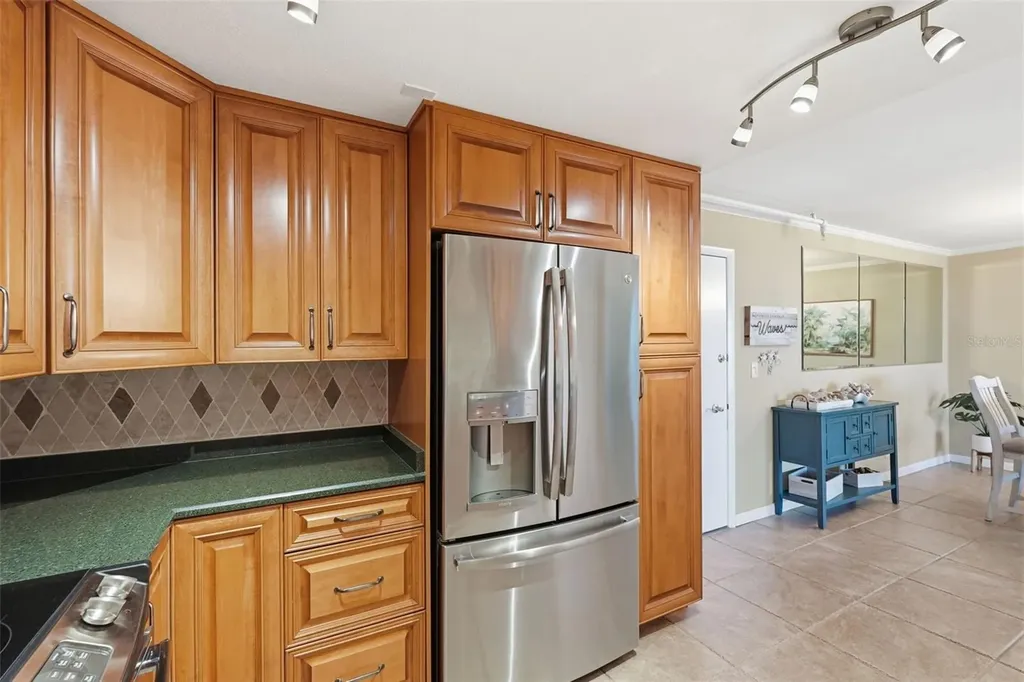 1 Key Capri Treasure Island FL 33706