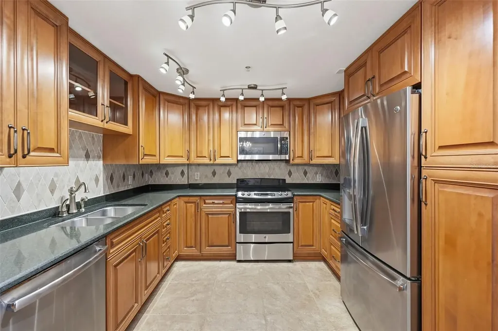 1 Key Capri Treasure Island FL 33706