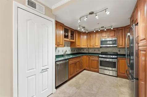 1 Key Capri Treasure Island FL 33706