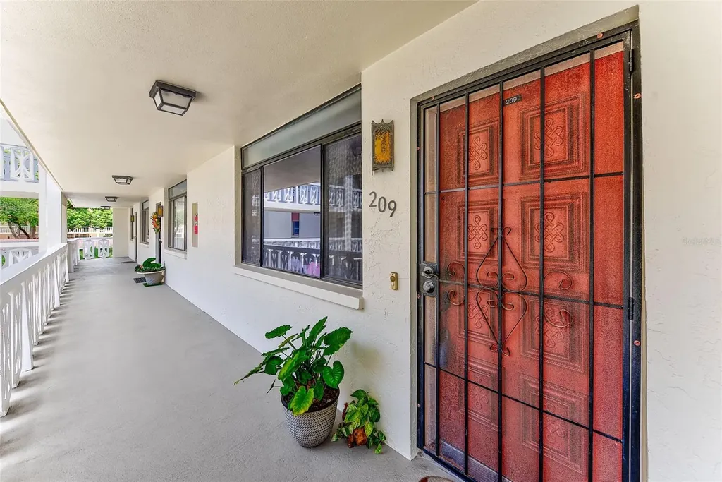2612 Pearce Drive Clearwater FL 33764