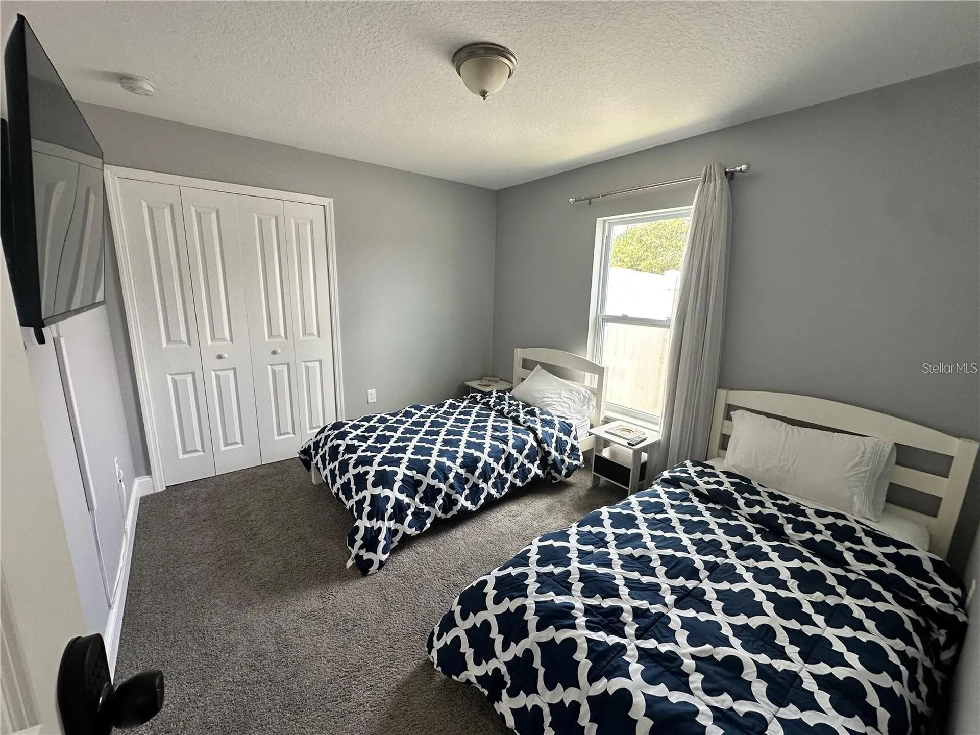 943 Derbyshire Drive Kissimmee FL 34758