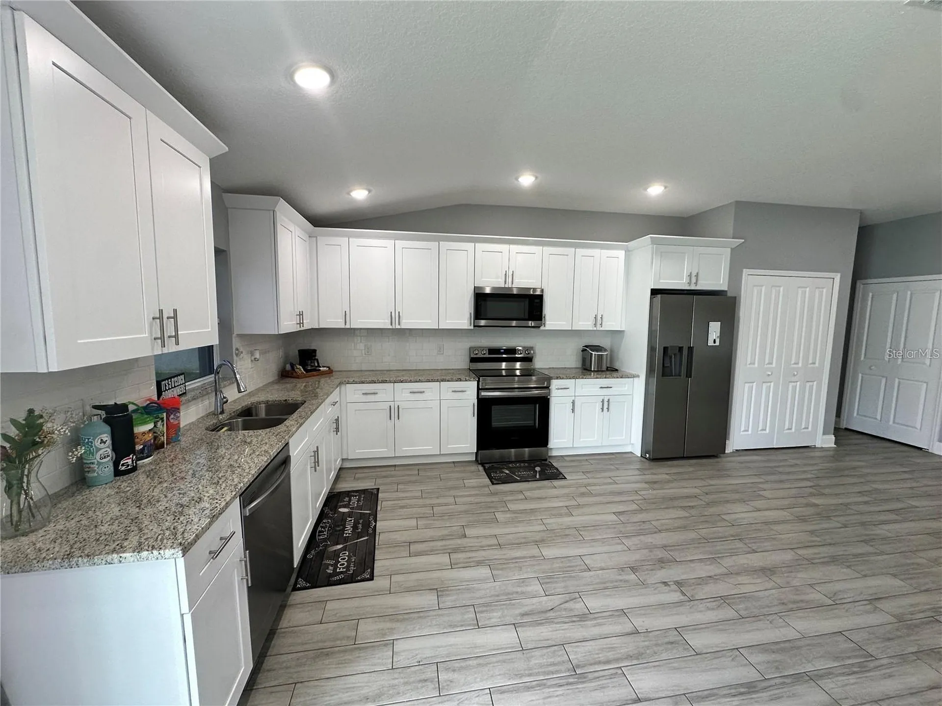 943 Derbyshire Drive Kissimmee FL 34758