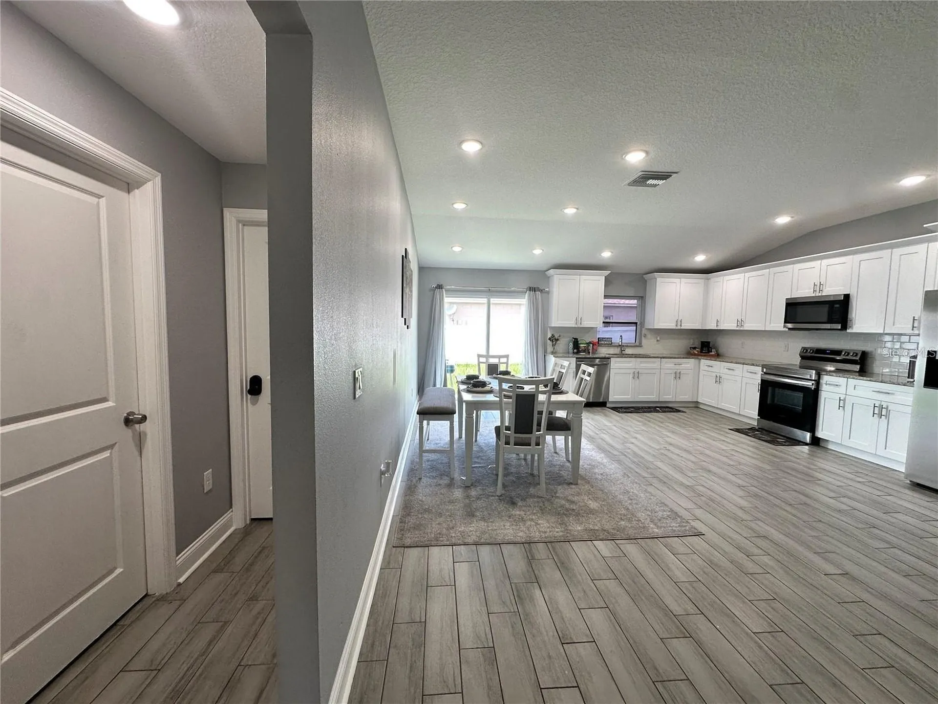 943 Derbyshire Drive Kissimmee FL 34758