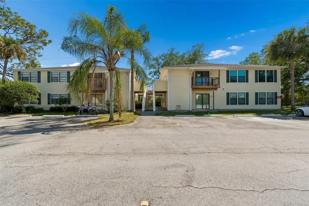 140 Hunter Lake Drive Oldsmar FL 34677