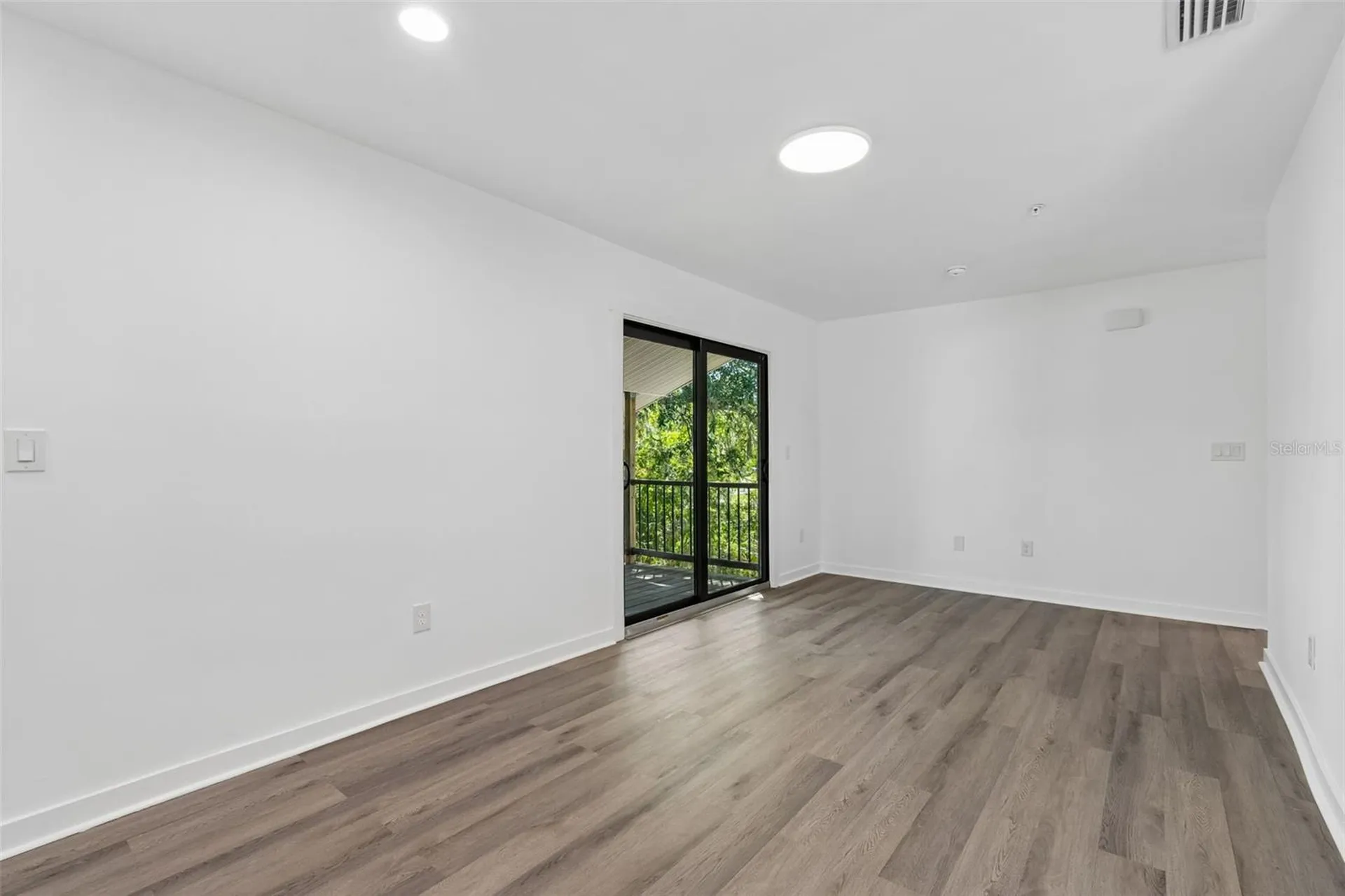 140 Hunter Lake Drive Oldsmar FL 34677