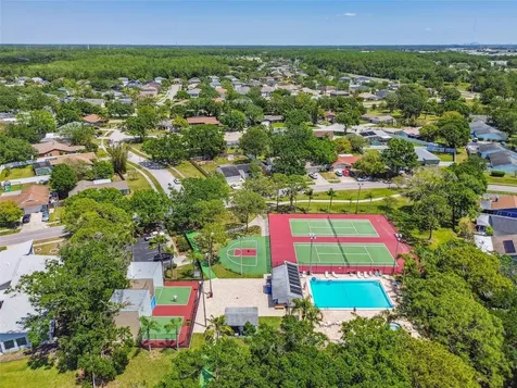 140 Hunter Lake Drive Oldsmar FL 34677