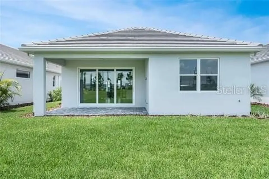 8113 Sternway Road Sarasota FL 34240