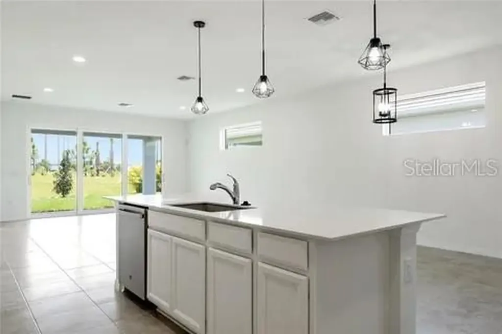 8113 Sternway Road Sarasota FL 34240