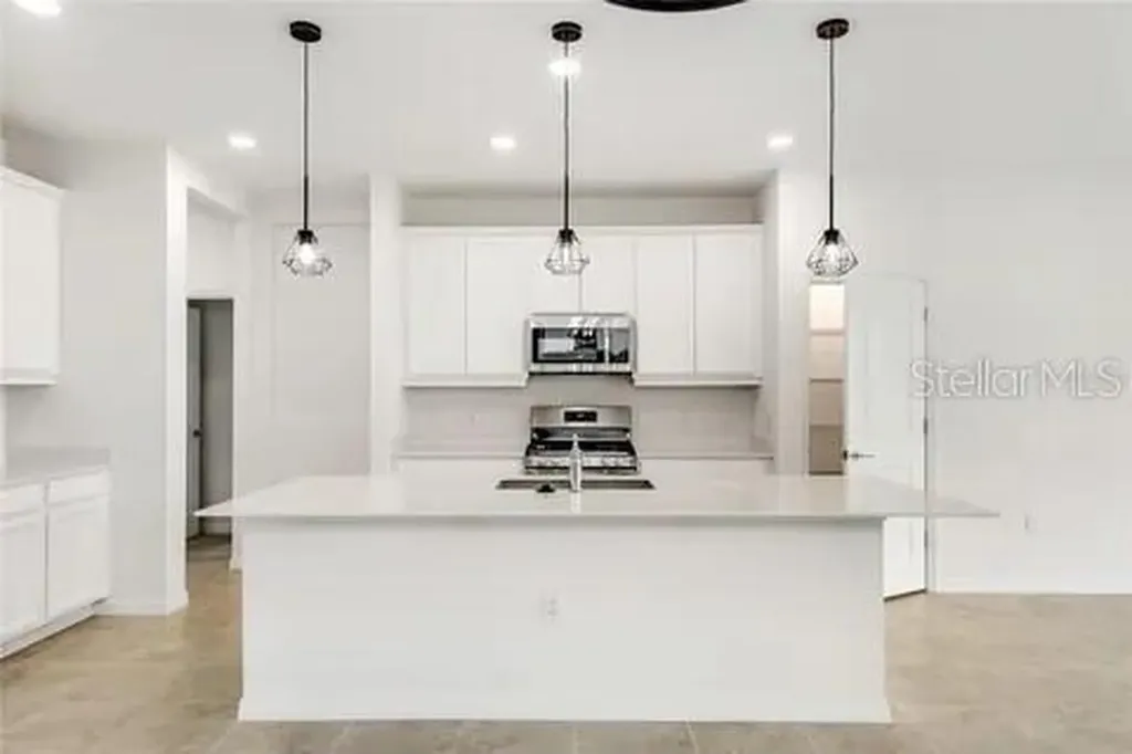 8113 Sternway Road Sarasota FL 34240